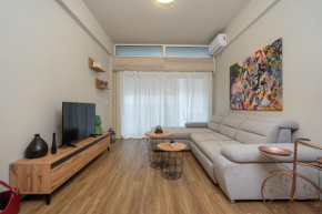 Stylish Victoria m station 4 pers apartment